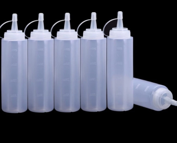 Clear Plastic Squeeze Sauce Bottle 800ml